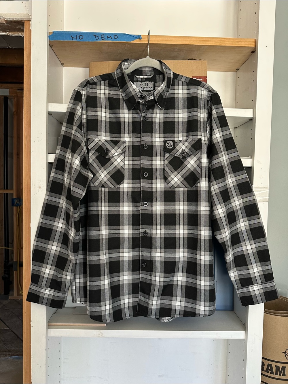 DIXXON Men’s Black and White Midweight Pennywise Flannel Button Down Shirt-Large